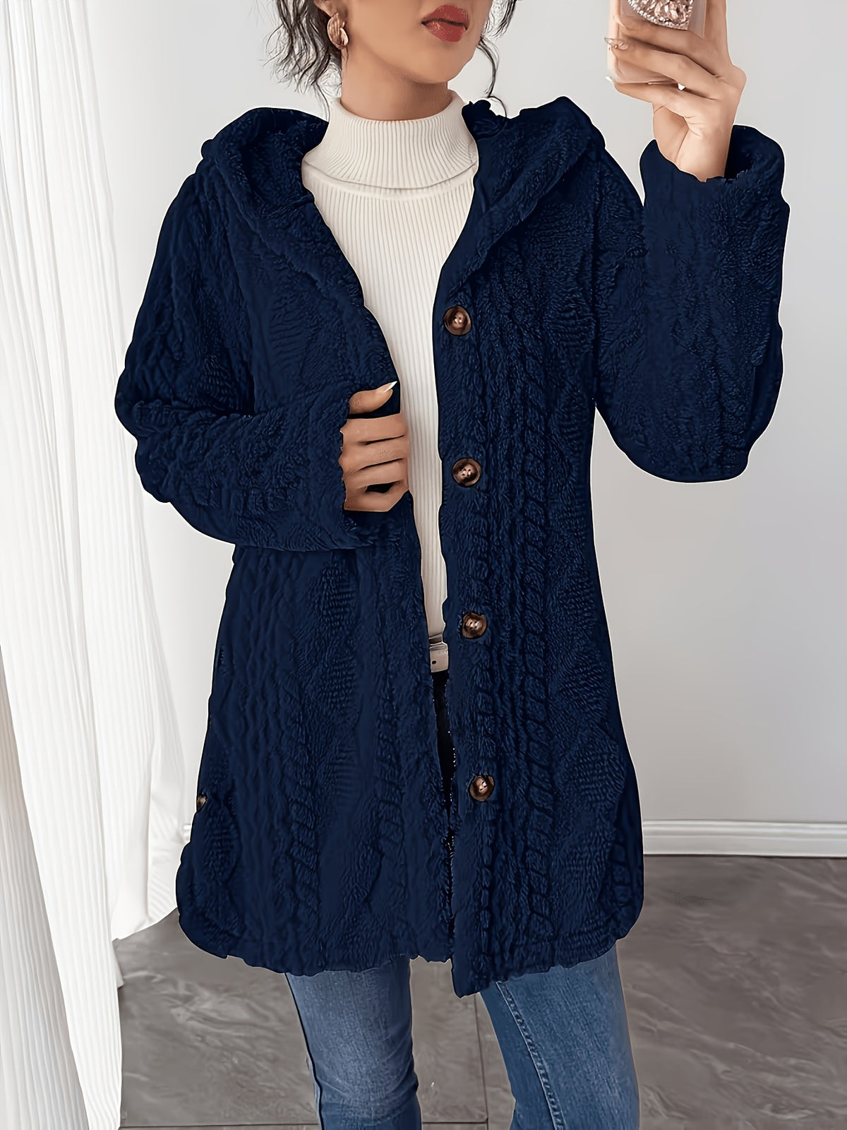 Women’s Elegant Faux Fur Coat